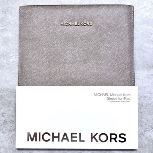 MICHAEL KORS Gray Saffiano Leather iPad Mini Padded Sleeve /Pouch /Case /Cover - Picture 4 of 8